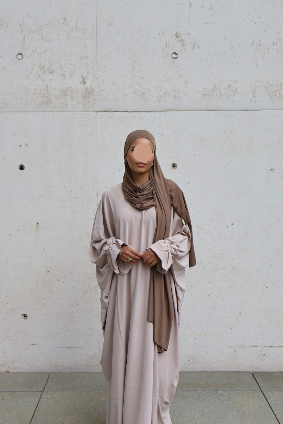 Abaya Sina Farsha (2 Farben verfügbar)