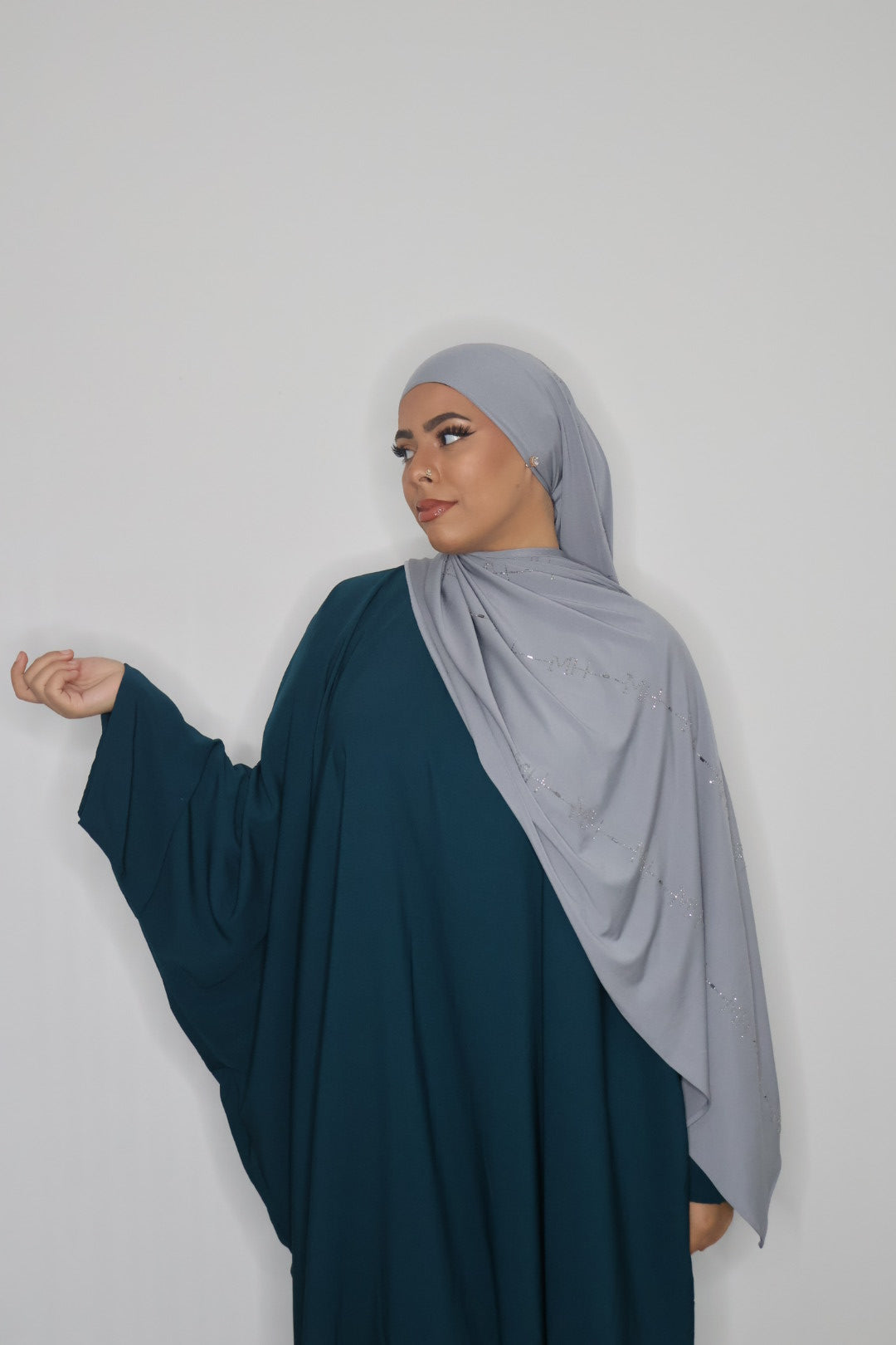 Abaya Farsha (2 Farben verfügbar)