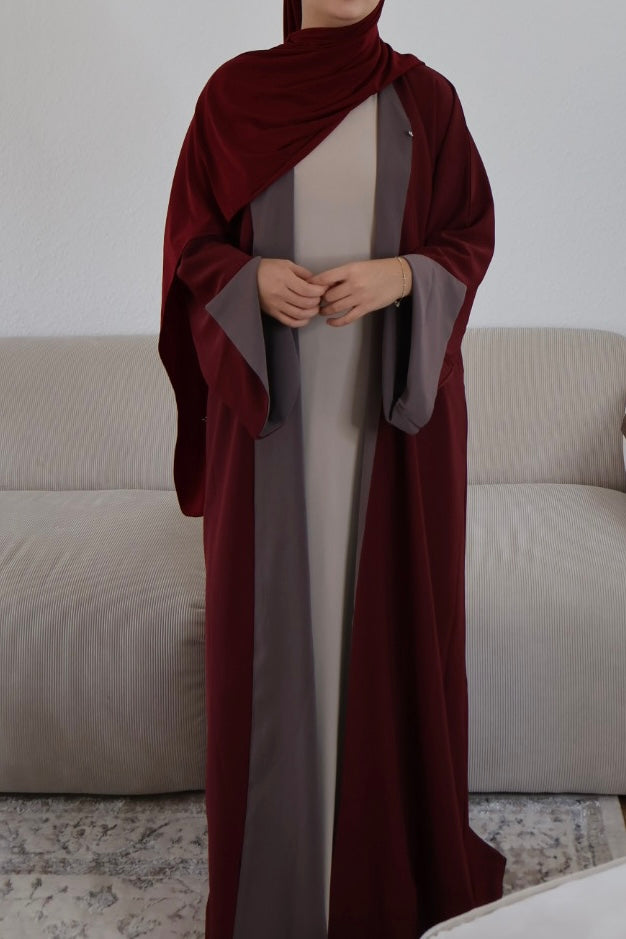 Reversible Emirati Abaya – Two Styles, One Elegance