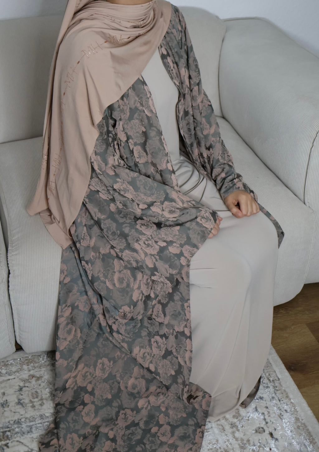 Abaya Bloom
